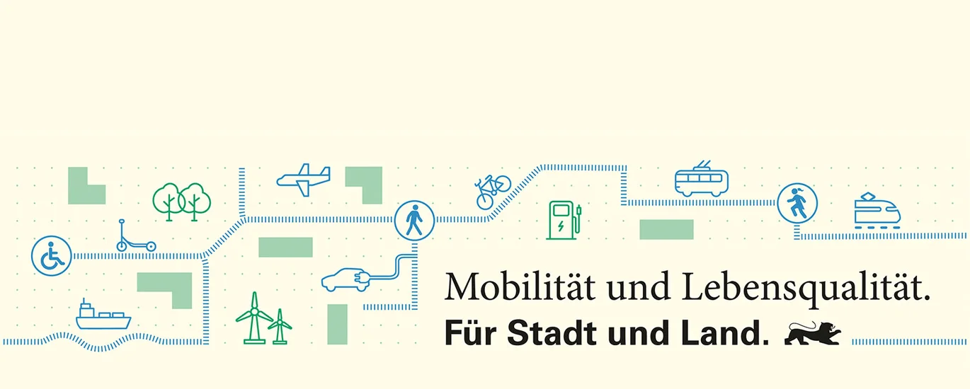 Grafik mit Icons von Auto, Zug, Bus, Fahrrad, Ladesäule und dem Slogan „Mobilität und Lebensqualität. Für Stadt und Land“.